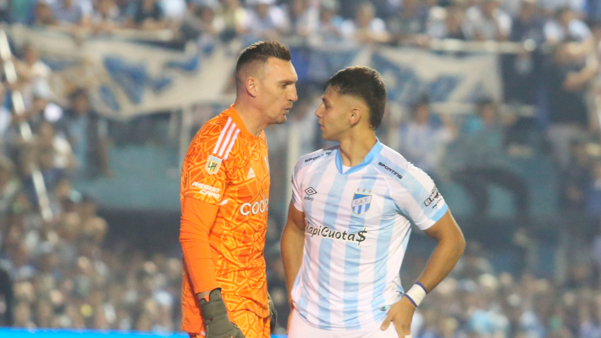El curioso posteo desde Atlético Tucumán sobre el cruce de Maestro Puch con Armani
