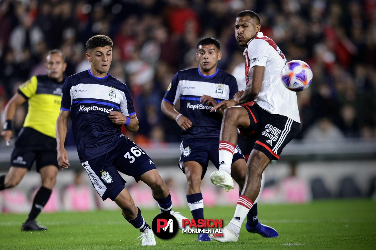 ¡Polémico! El precio que River pagó por Salomón Rondón