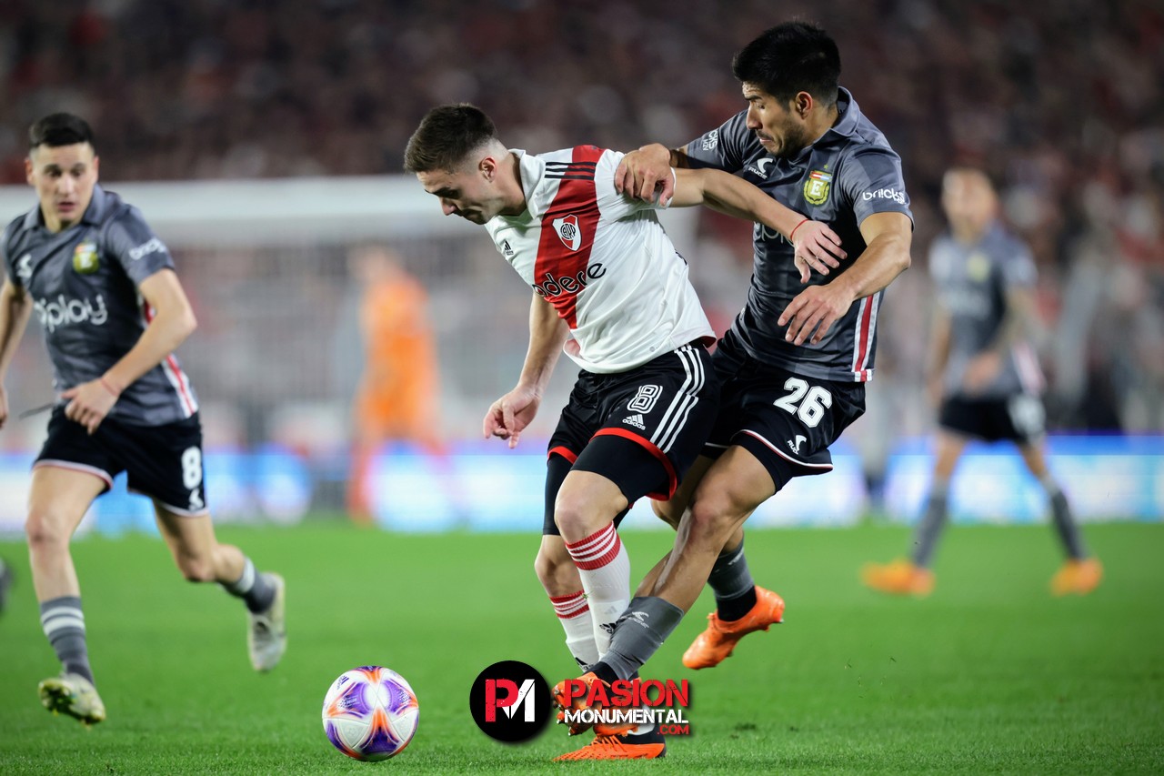 Terna confirmada para el partido entre River y Estudiantes por la Supercopa