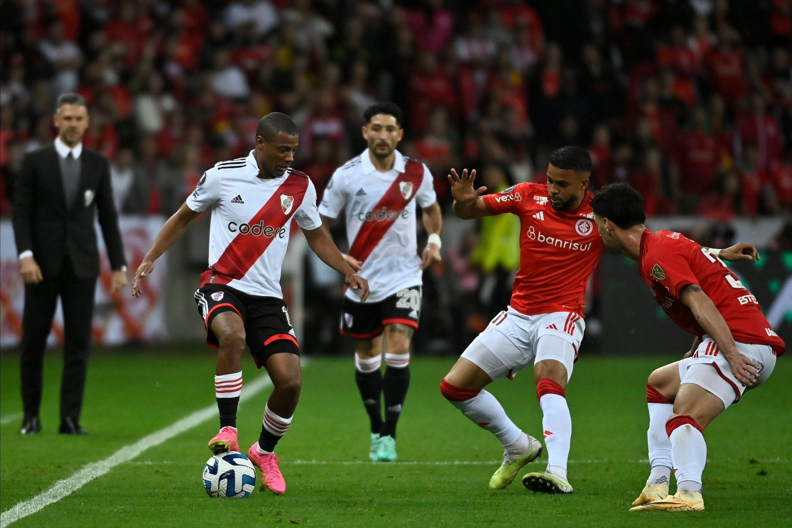 Derrota y eliminación de River ante Inter de Porto Alegre por la Copa Libertadores