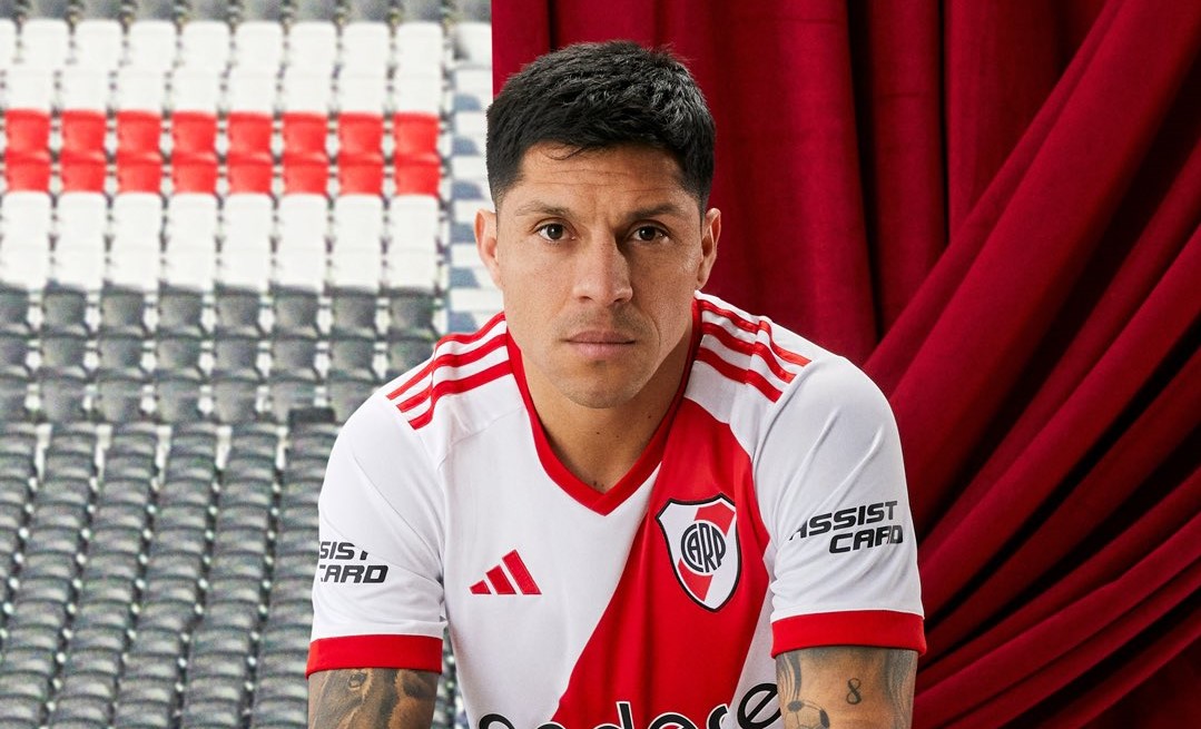 ¡La nueva piel del Más Grande! River presentó de manera oficial su nuevo Manto Sagrado titular