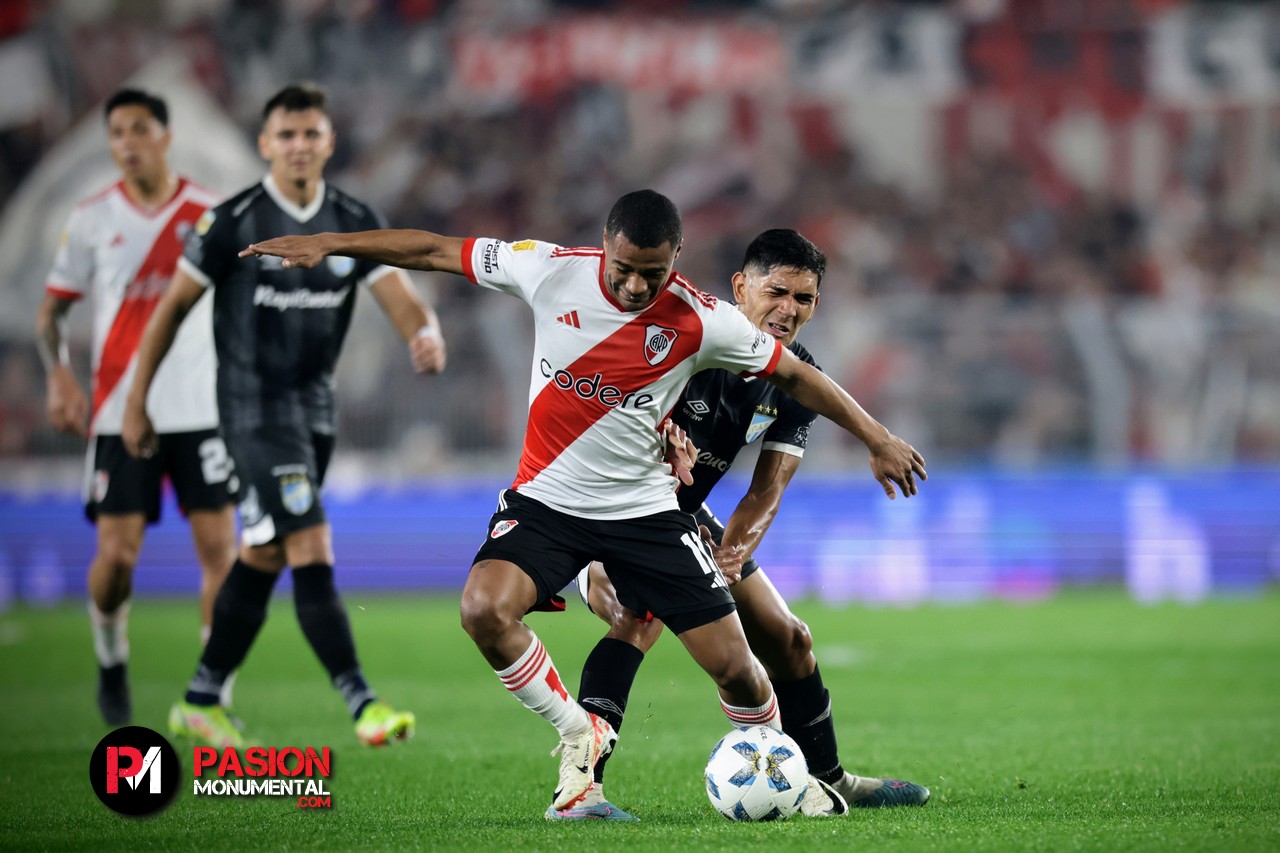 ¿Deja River para ir al Brasileirao? La increíble oferta que llegó desde un grande de Brasil por Nicolás De La Cruz