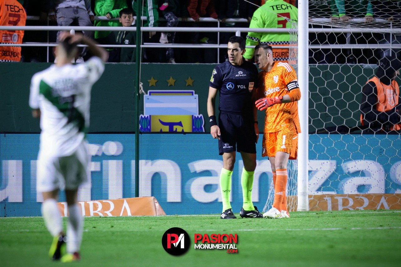 Demichelis y el enorme elogio a Santiago Simón: "Tiene todas las condiciones para..."
