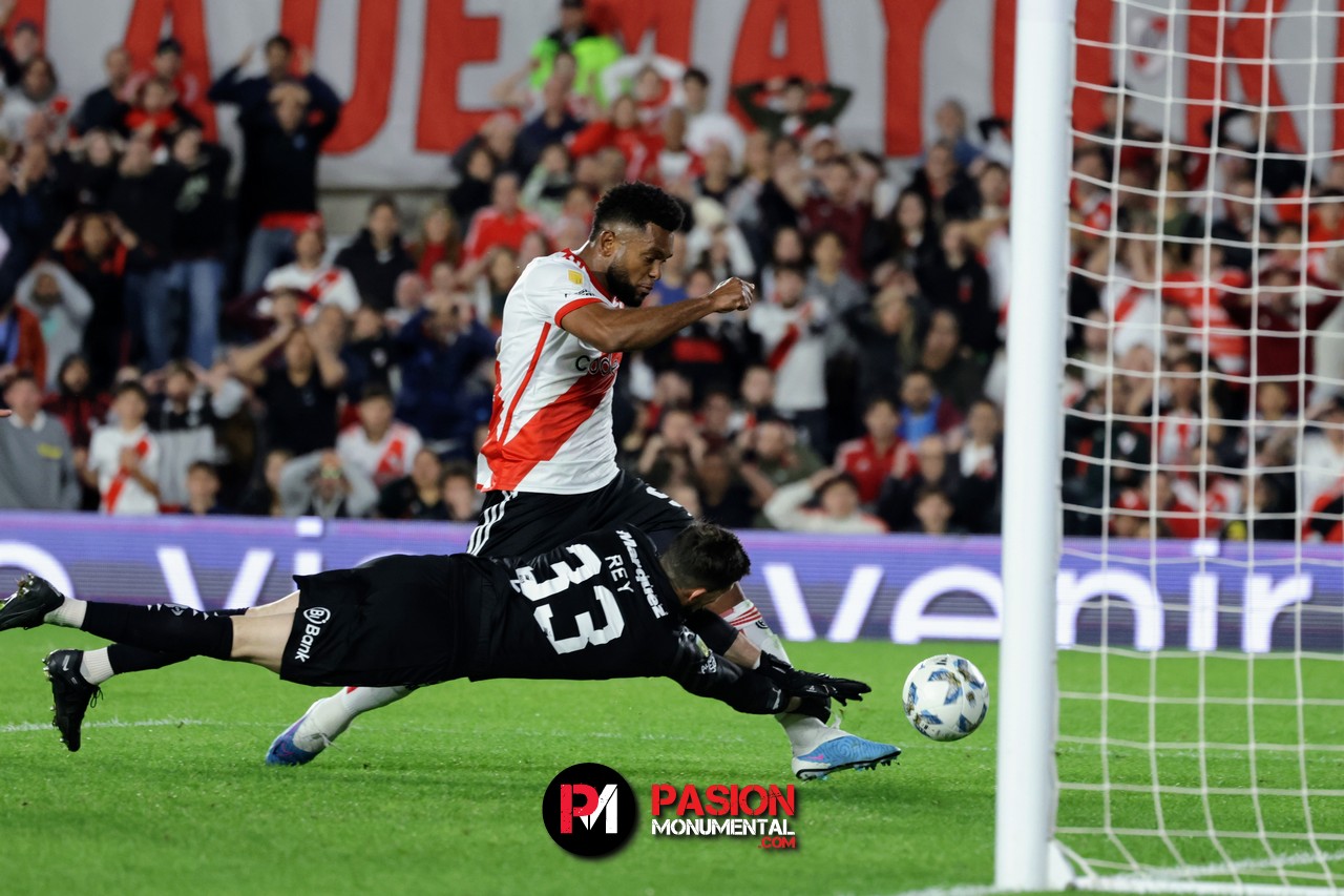 Triunfazo y goleada de River ante Independiente: ¿Cómo quedó en la tabla de posiciones?