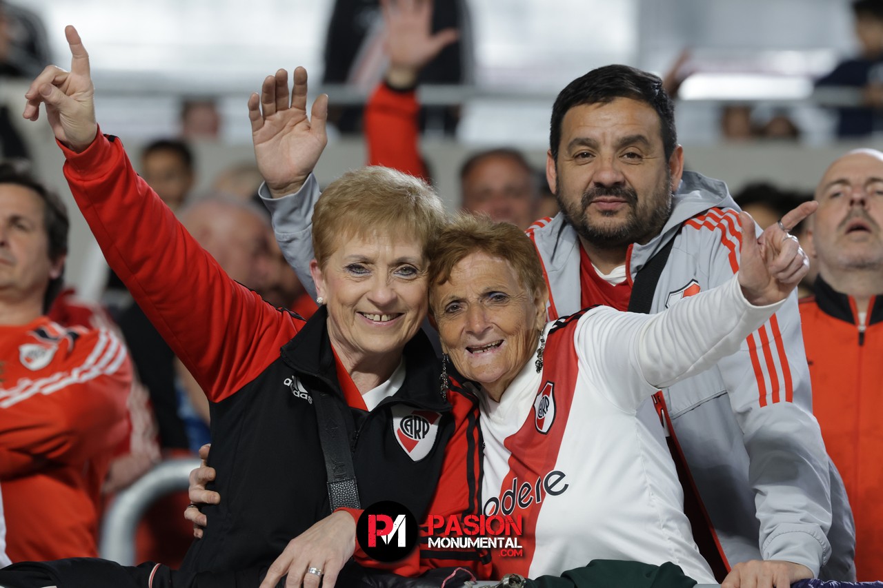 ¡Buscate en el triunfazo de River ante Independiente en el Monumental!