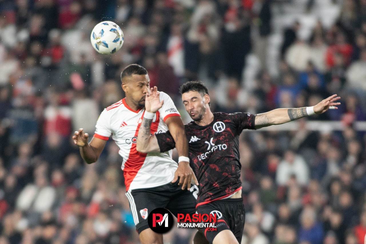 ¡Las mejores fotos del partido entre River y Huracán en el último partido del año en el Monumental!
