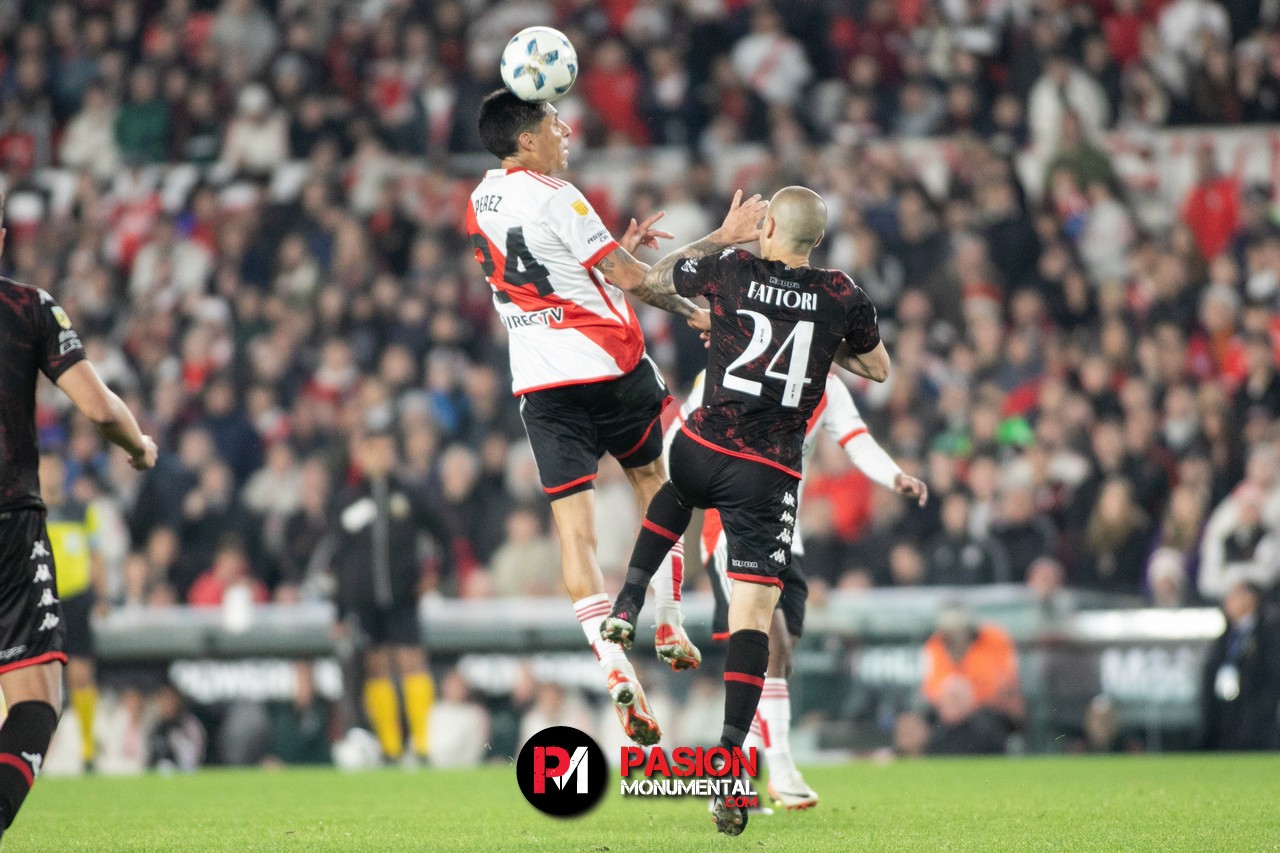 ¡Las mejores fotos del partido entre River y Huracán en el último partido del año en el Monumental!