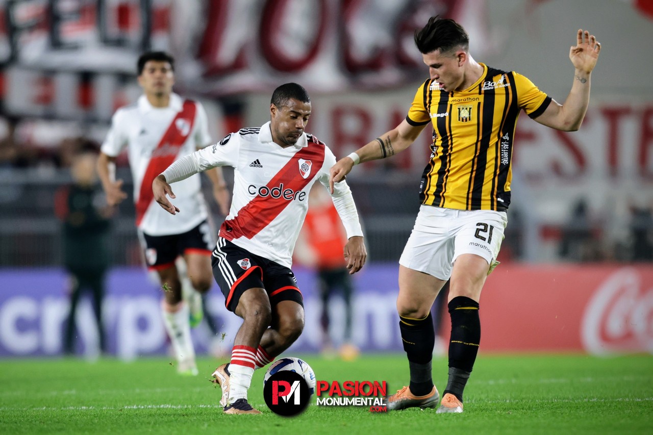 ¡Las mejores fotos de la victoria de River ante The Strongest en el estadio Mâs Monumental!