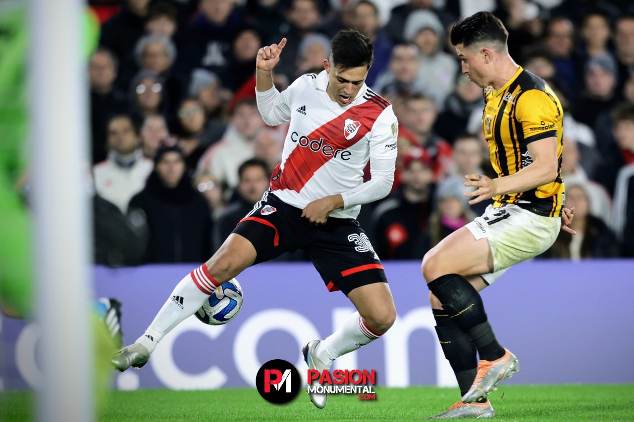 ¡Las mejores fotos de la victoria de River ante The Strongest en el estadio Mâs Monumental!