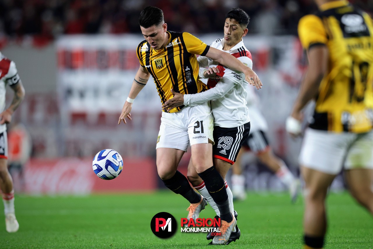 ¡Las mejores fotos de la victoria de River ante The Strongest en el estadio Mâs Monumental!