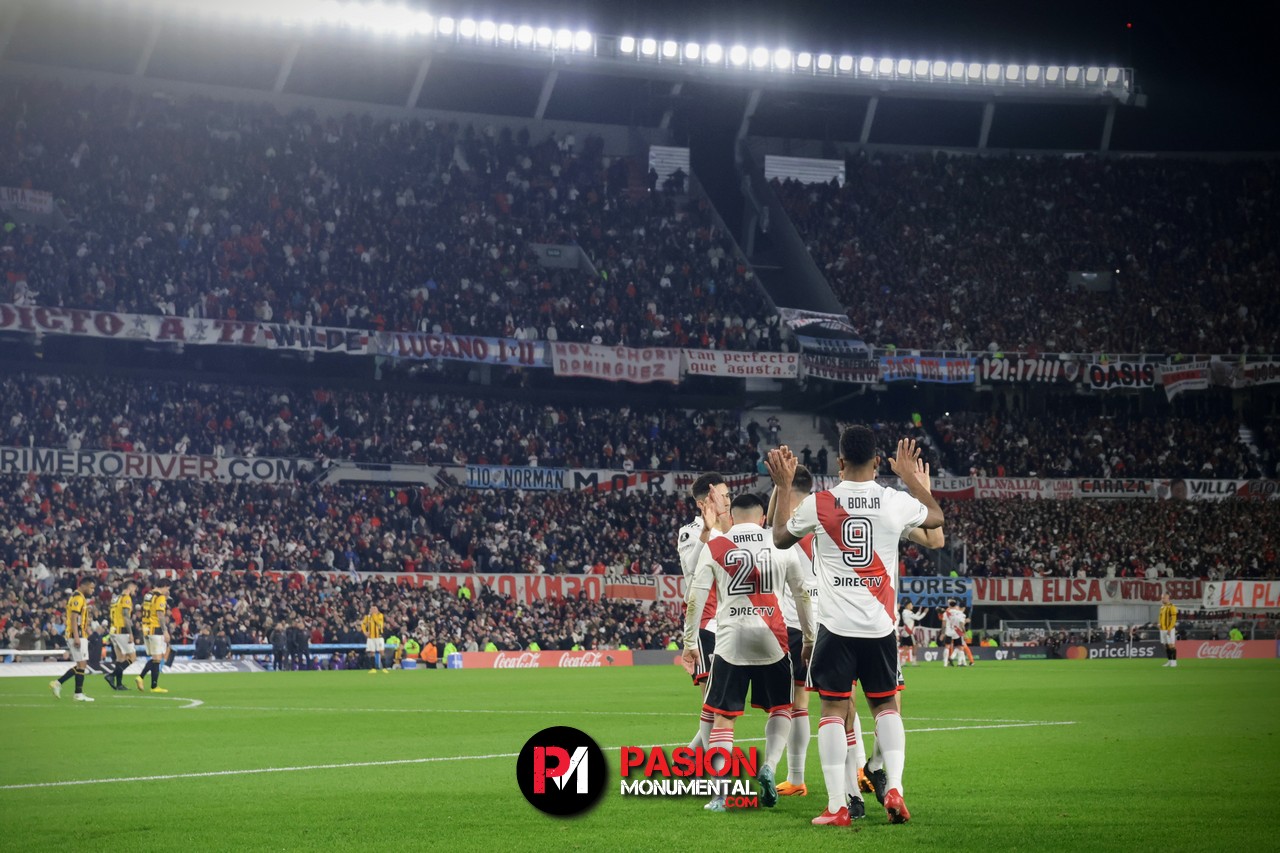 ¡Las mejores fotos de la victoria de River ante The Strongest en el estadio Mâs Monumental!
