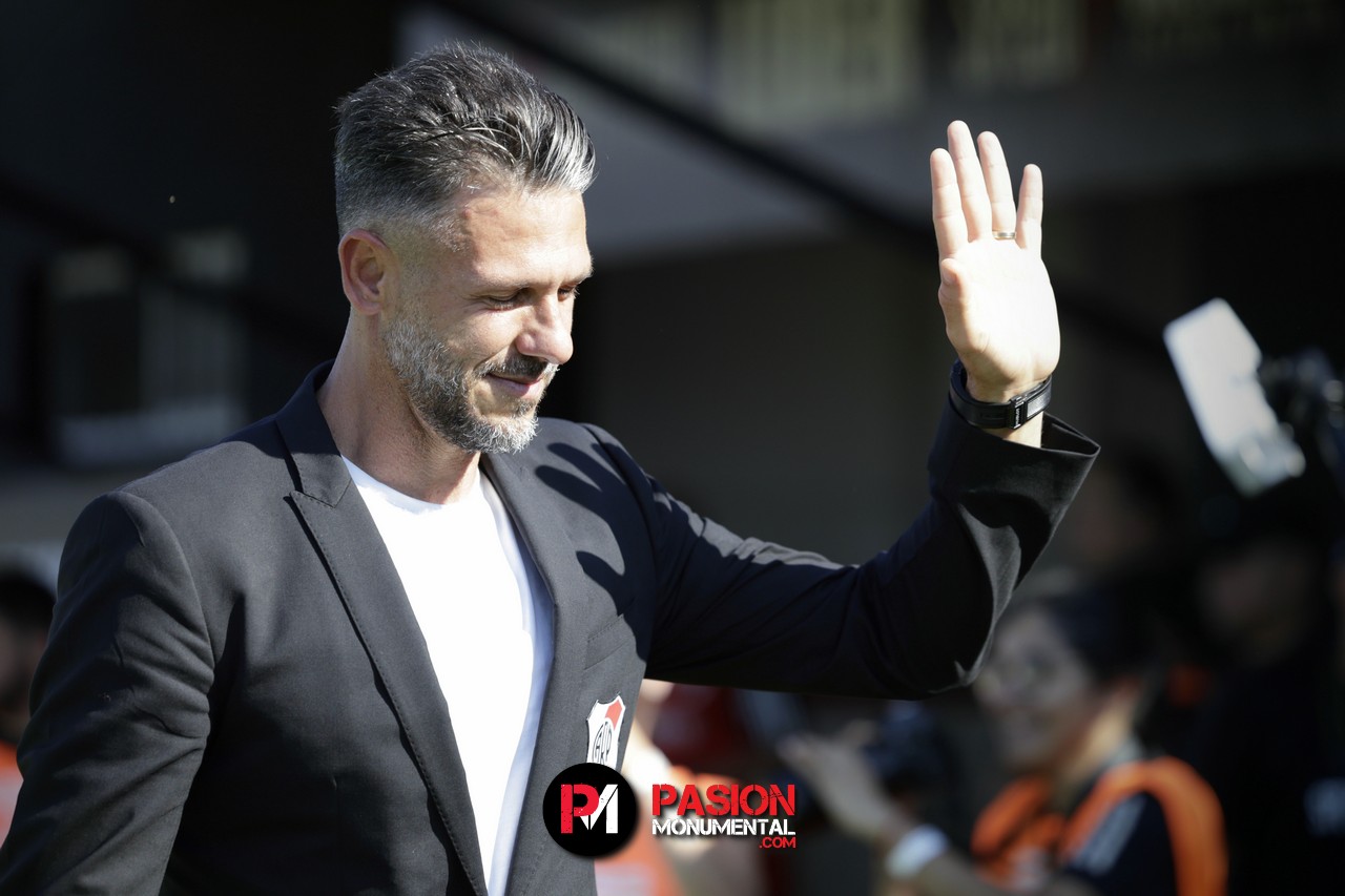 Demichelis analizó el triunfo ante Riestra, explicó la salida de González Pirez, y opinó sobre el partido de Colidio