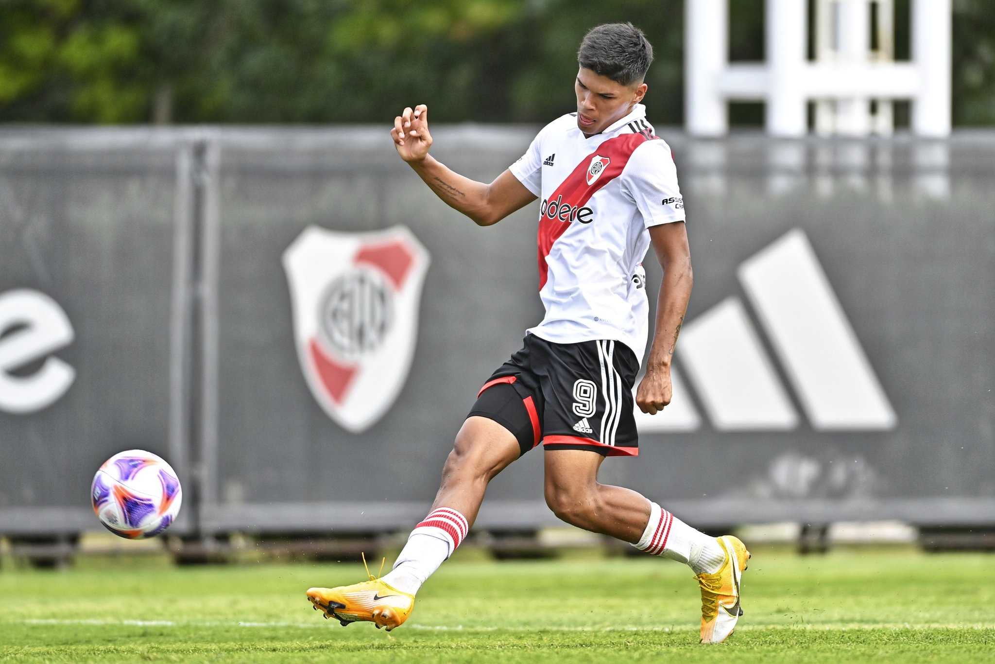 Aléxis González: "Siempre nos dicen y nos dijeron que en River hay que salir a ganar"