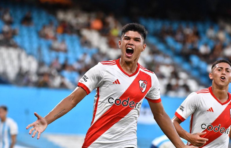 Triunfazo de la Reserva de River ante Racing en el Cilindro y tremendo gol de Subiabre