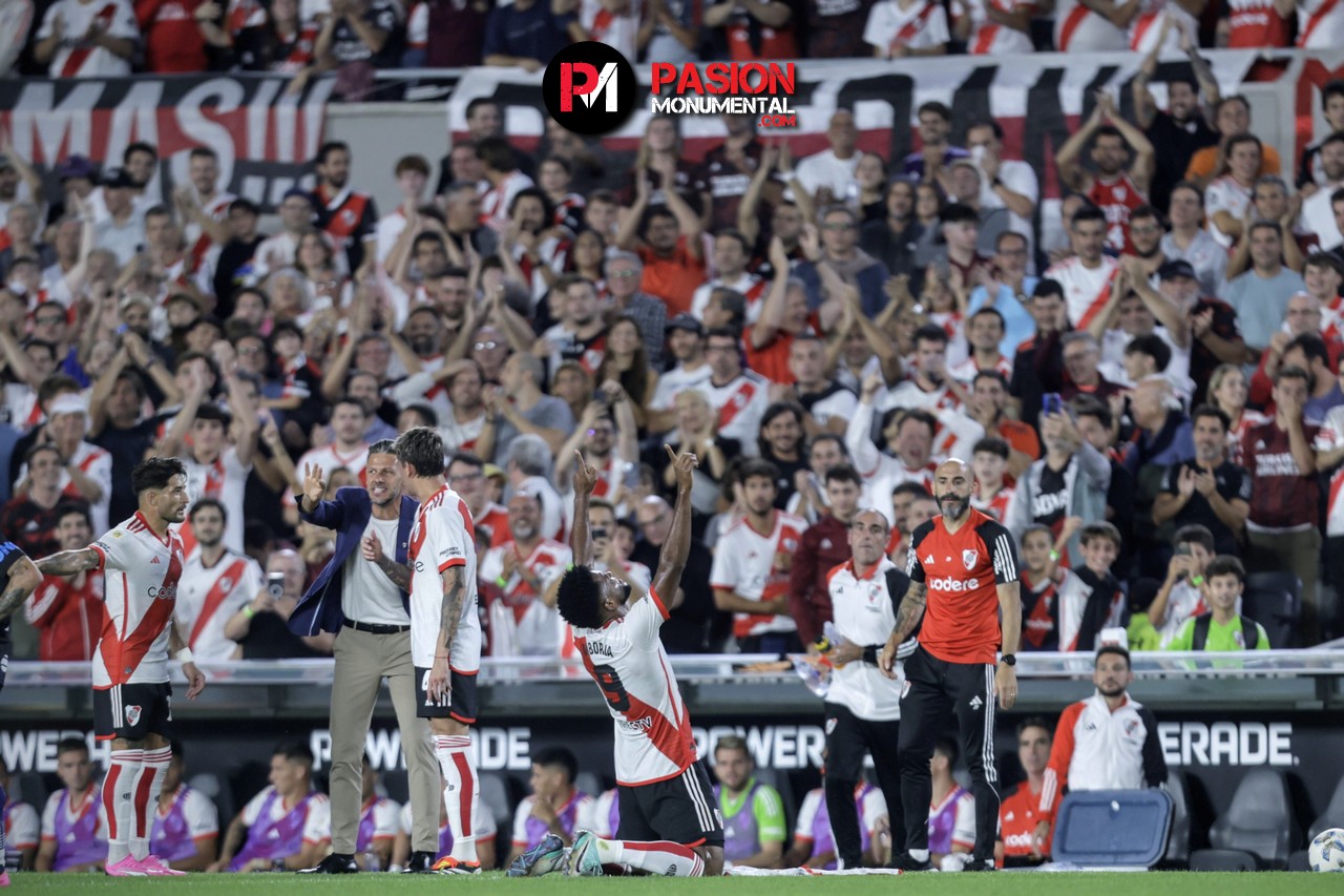 ¿Pepinelis? Miguel Borja explicó su curioso festejo de gol en la victoria de River