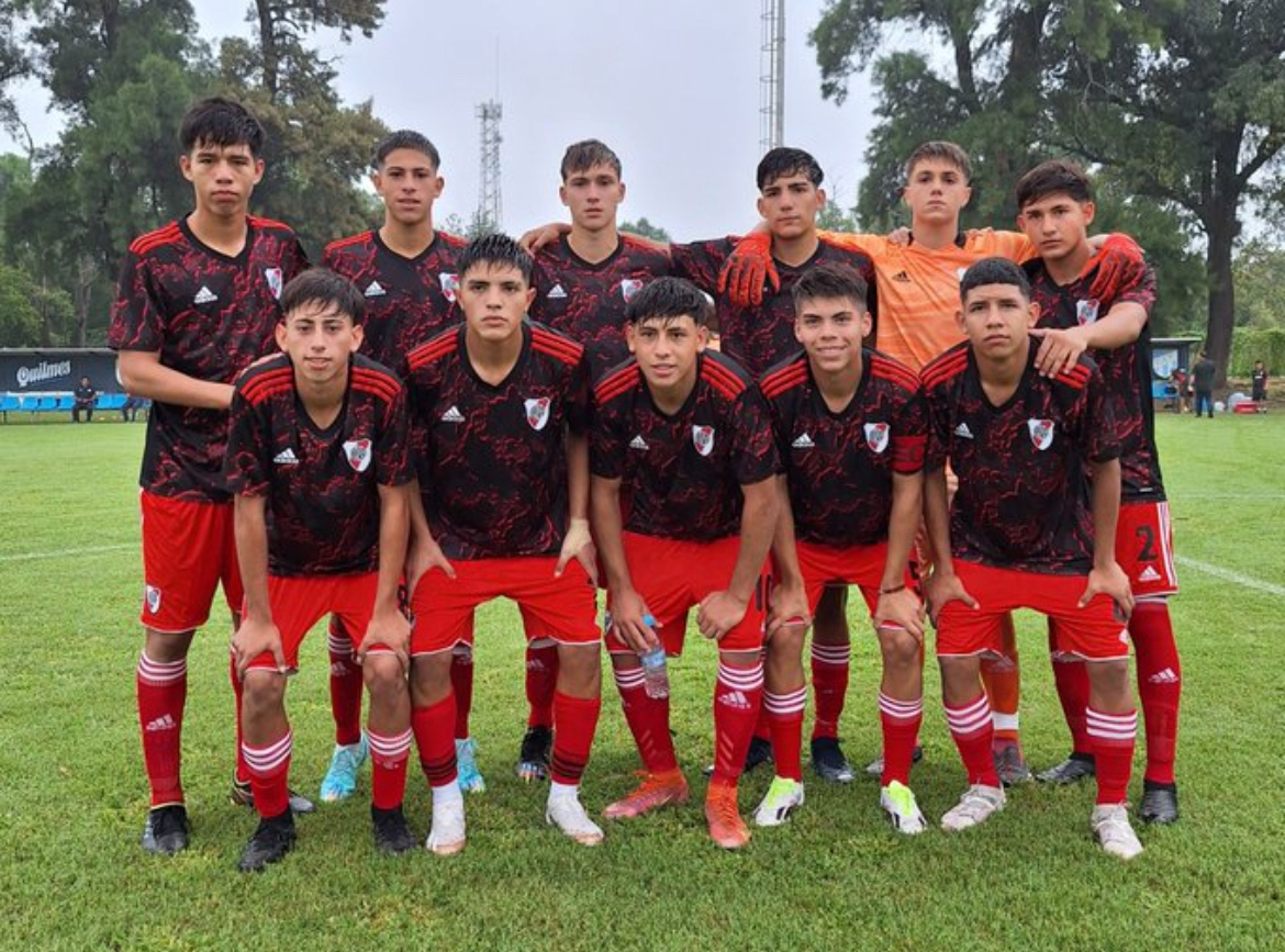 Arrancó el torneo juvenil: River vs. Atlético Tucumán