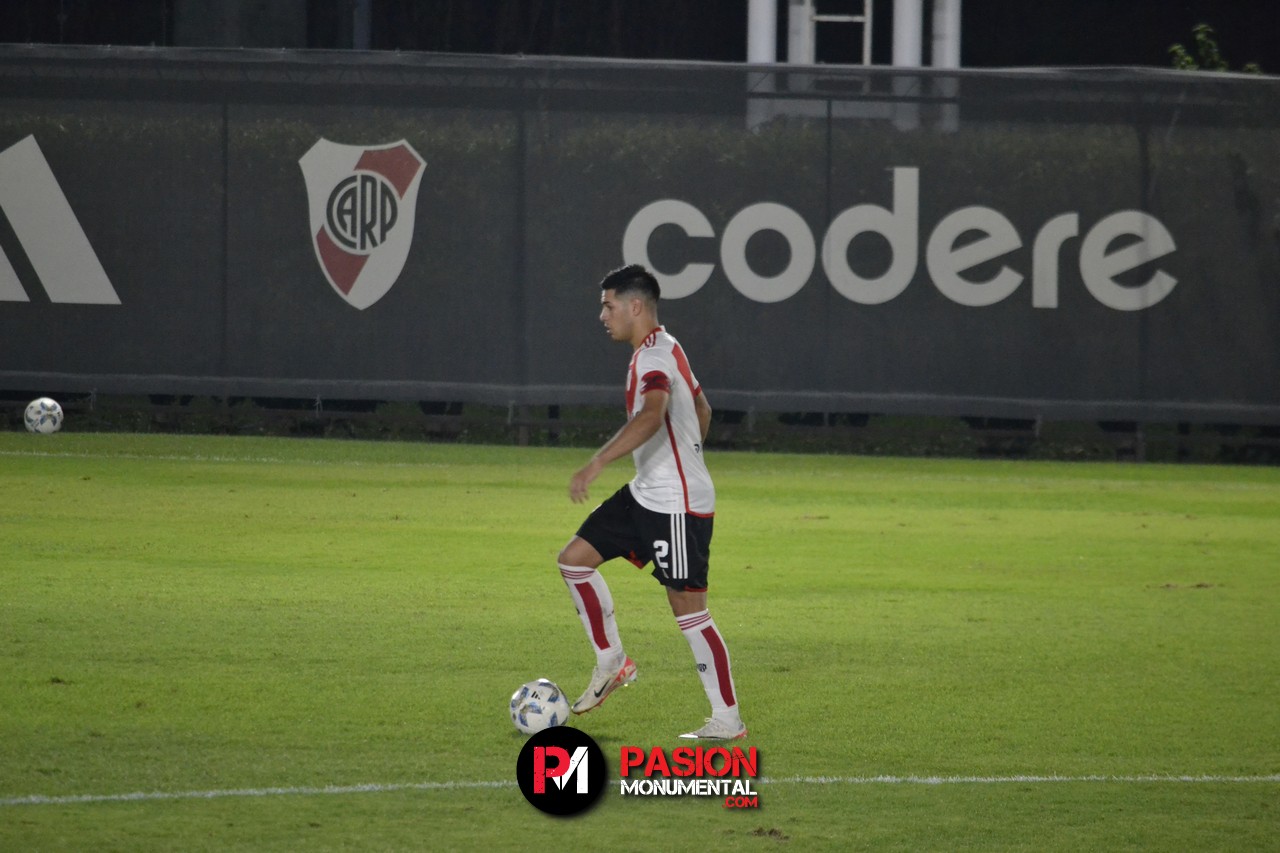 La Reserva de River goleó a Barracas Central de visitante