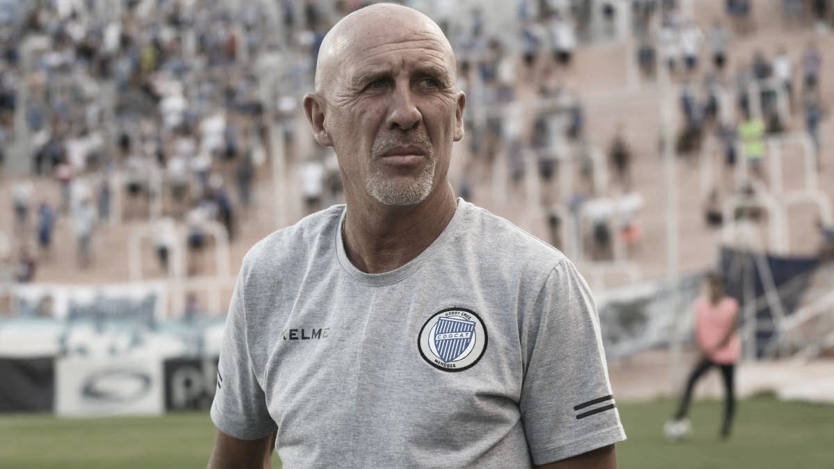 El Gato Oldrá: "No dirigiría River porque es un club muy grande para mí"