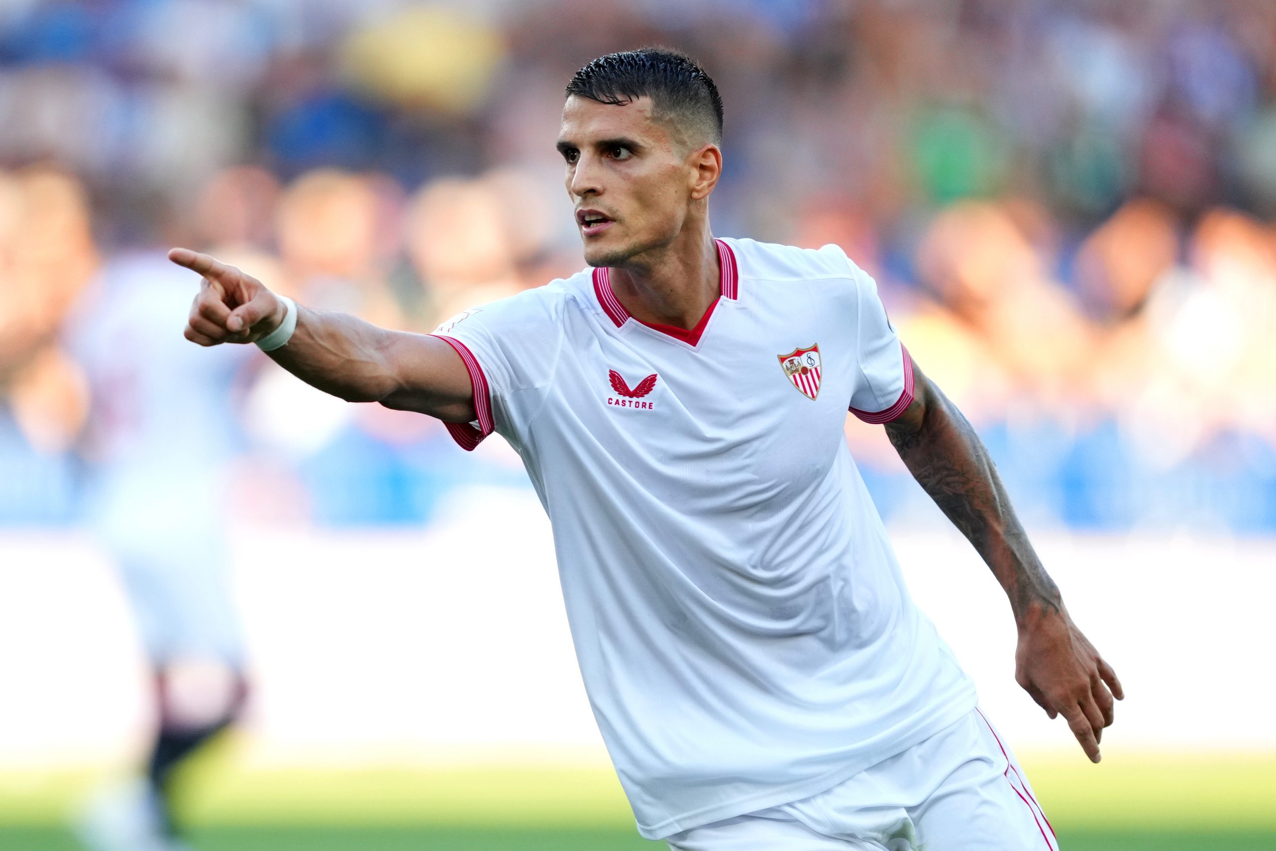 VITORIA-GASTEIZ, SPAIN - AUGUST 21: Erik Lamela of Sevilla celebrates after scoring the team's second goal during the LaLiga EA Sports match between Deportivo Alaves and Sevilla FC at Estadio de Mendizorroza on August 21, 2023 in Vitoria-Gasteiz, Spain. (Photo by Juan Manuel Serrano Arce/Getty Images)