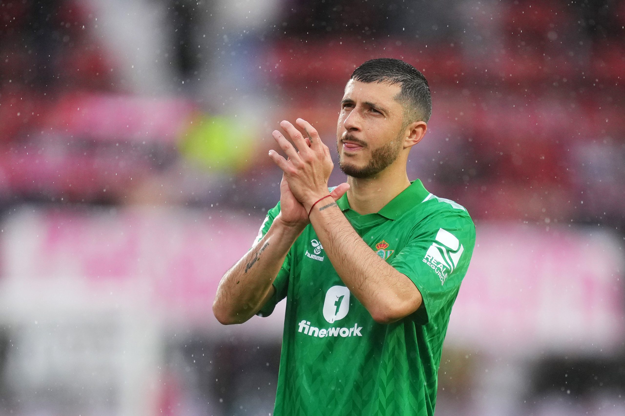 GIRONA, SPAIN - MARCH 31: Guido Rodriguez of Real Betis applauds the fans following the LaLiga EA Sports match between Girona FC and Real Betis at Montilivi Stadium on March 31, 2024 in Girona, Spain. (Photo by Alex Caparros/Getty Images) (Photo by Alex Caparros/Getty Images)
