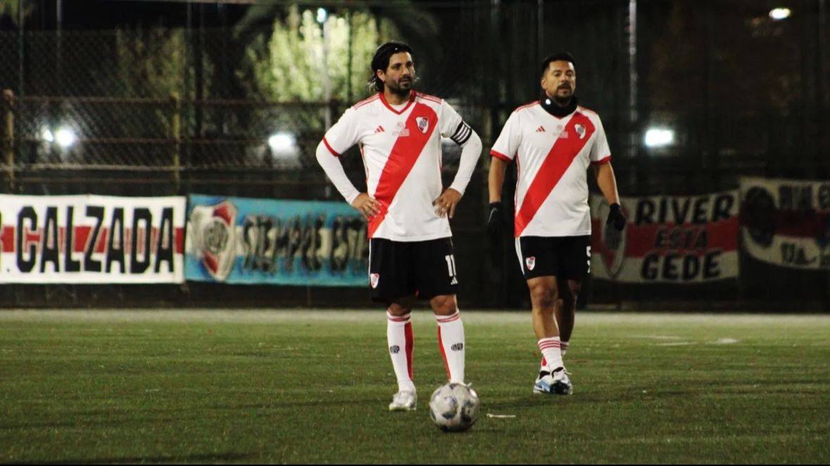 Ganó el Senior de River ante Banfield y sigue puntero