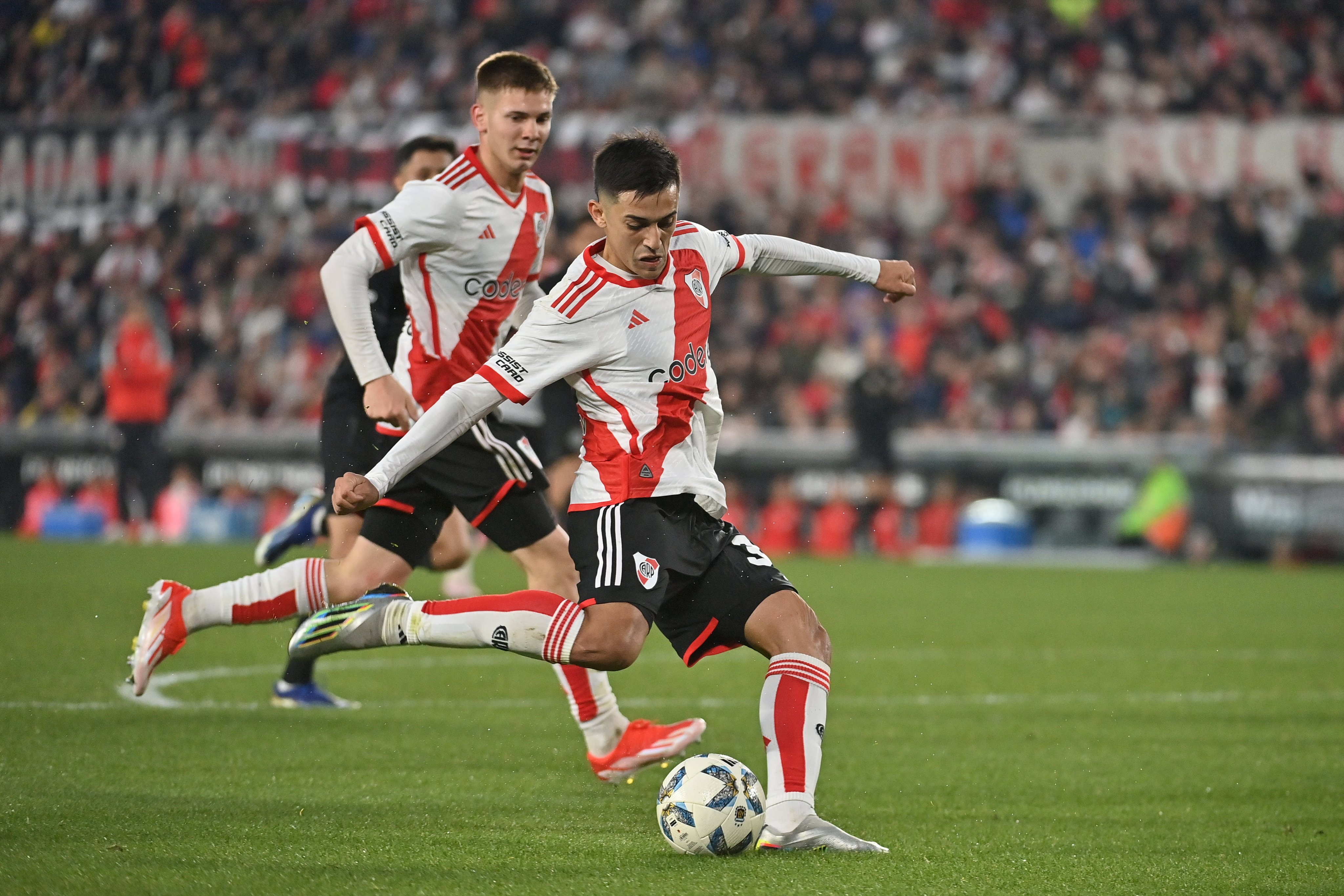 Triunfo de River sobre Olimpia en el último amistoso de pretemporada