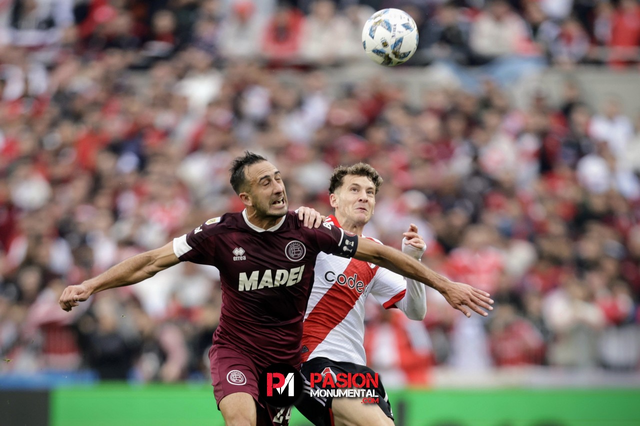Las mejores fotos del empate por 2-2 entre River y Lanús en el Monumental