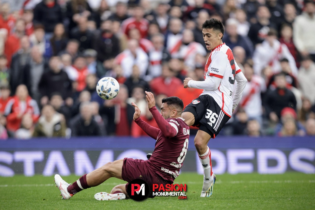 Las mejores fotos del empate por 2-2 entre River y Lanús en el Monumental