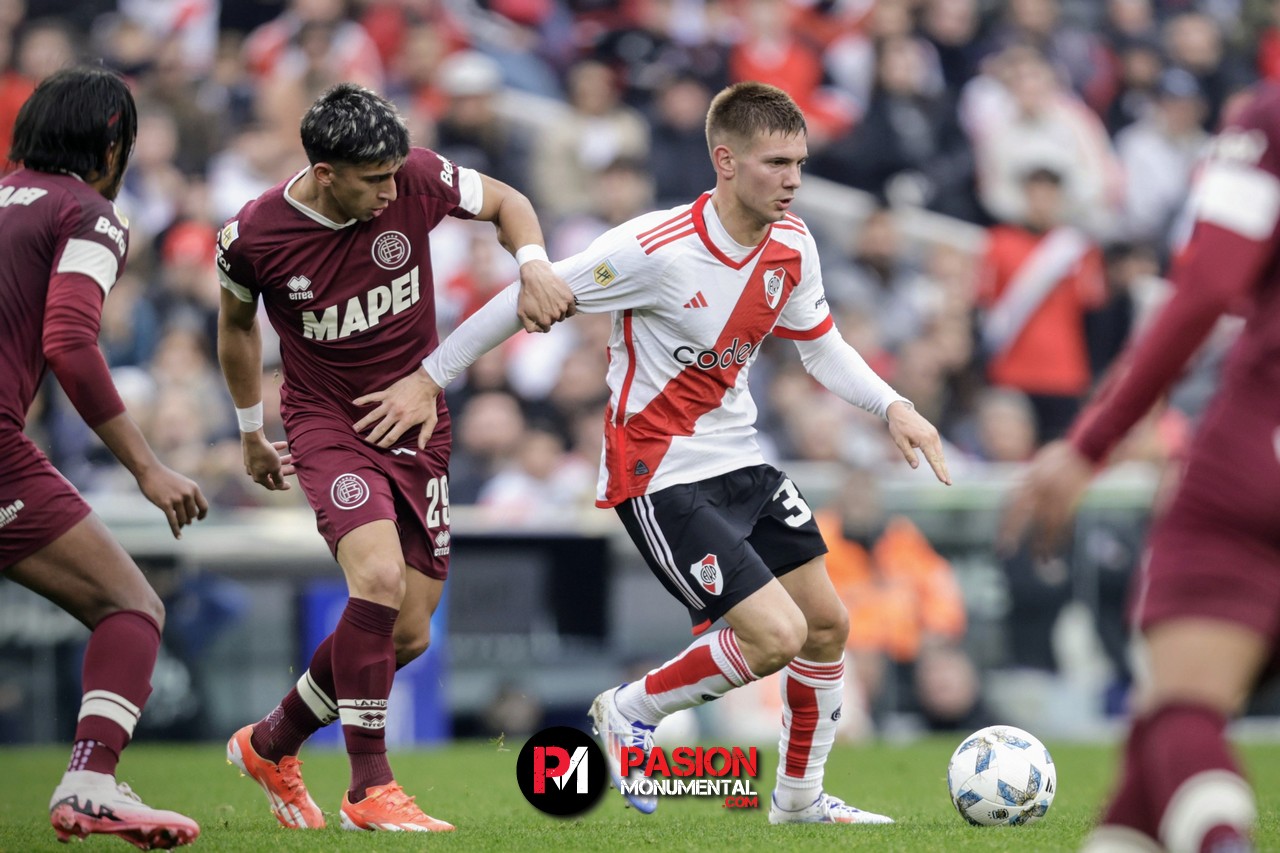 Las mejores fotos del empate por 2-2 entre River y Lanús en el Monumental