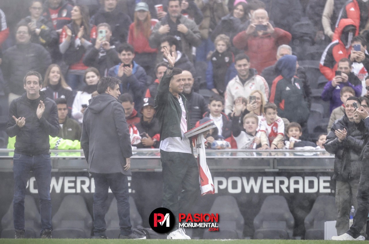Las mejores fotos del empate por 2-2 entre River y Lanús en el Monumental