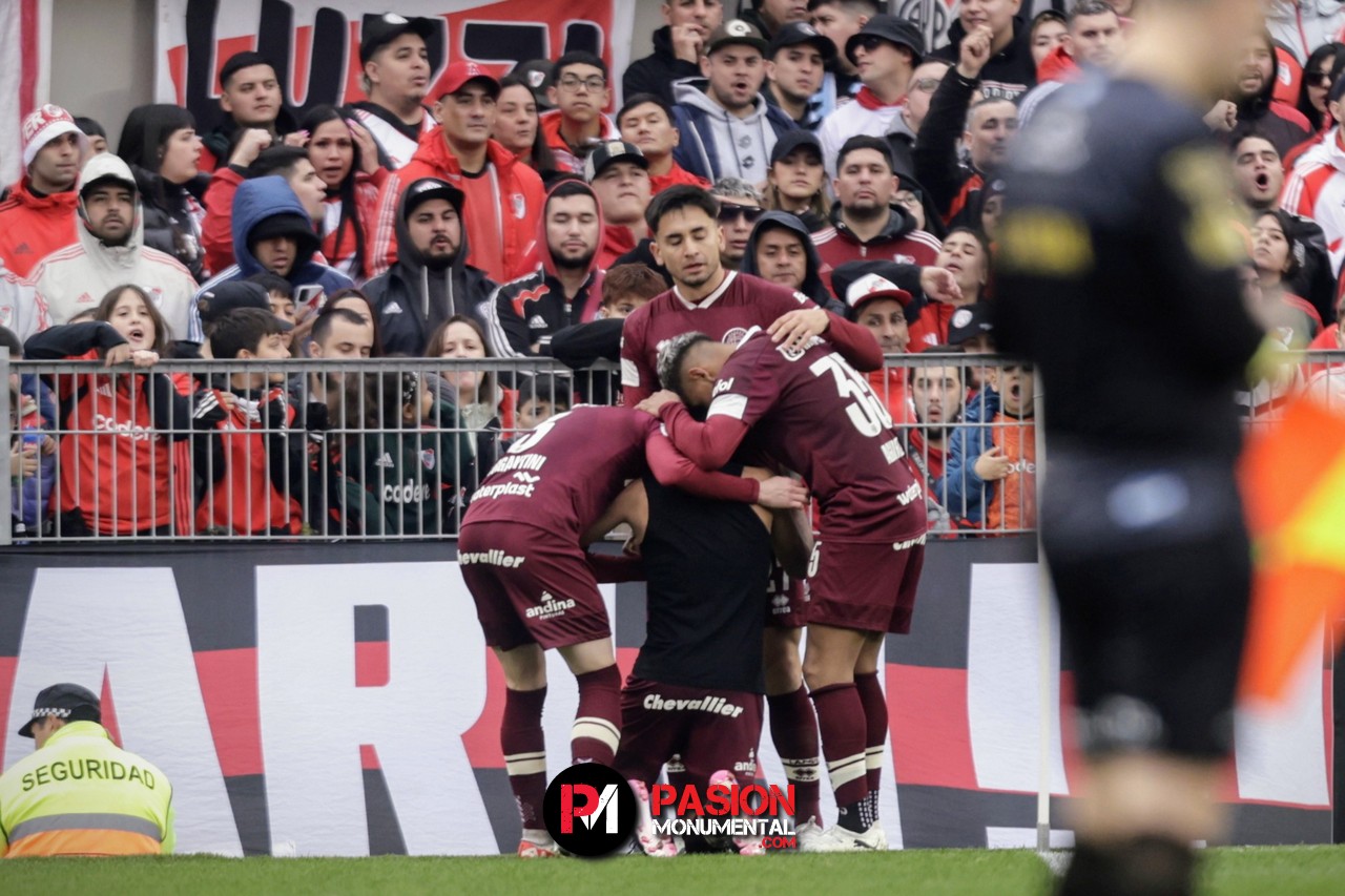 Las mejores fotos del empate por 2-2 entre River y Lanús en el Monumental