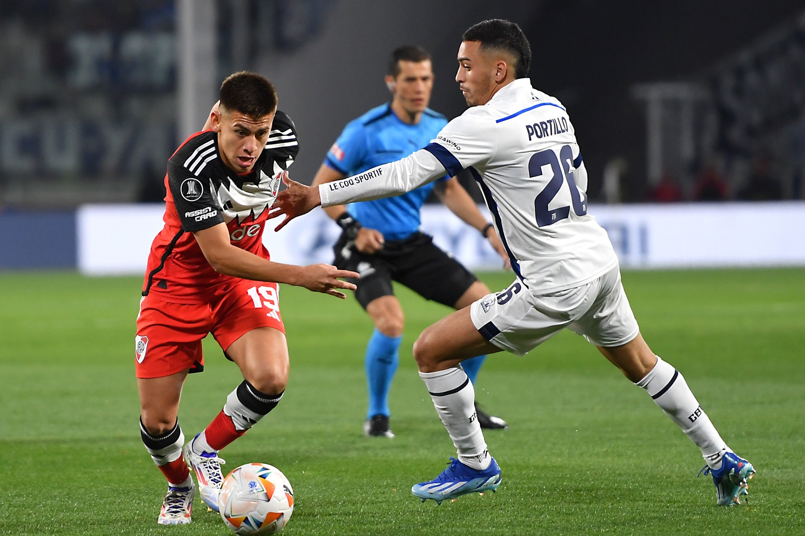 Triunfazo agónico de River ante Talleres por la ida de los Octavos de Final de la Copa Libertadores