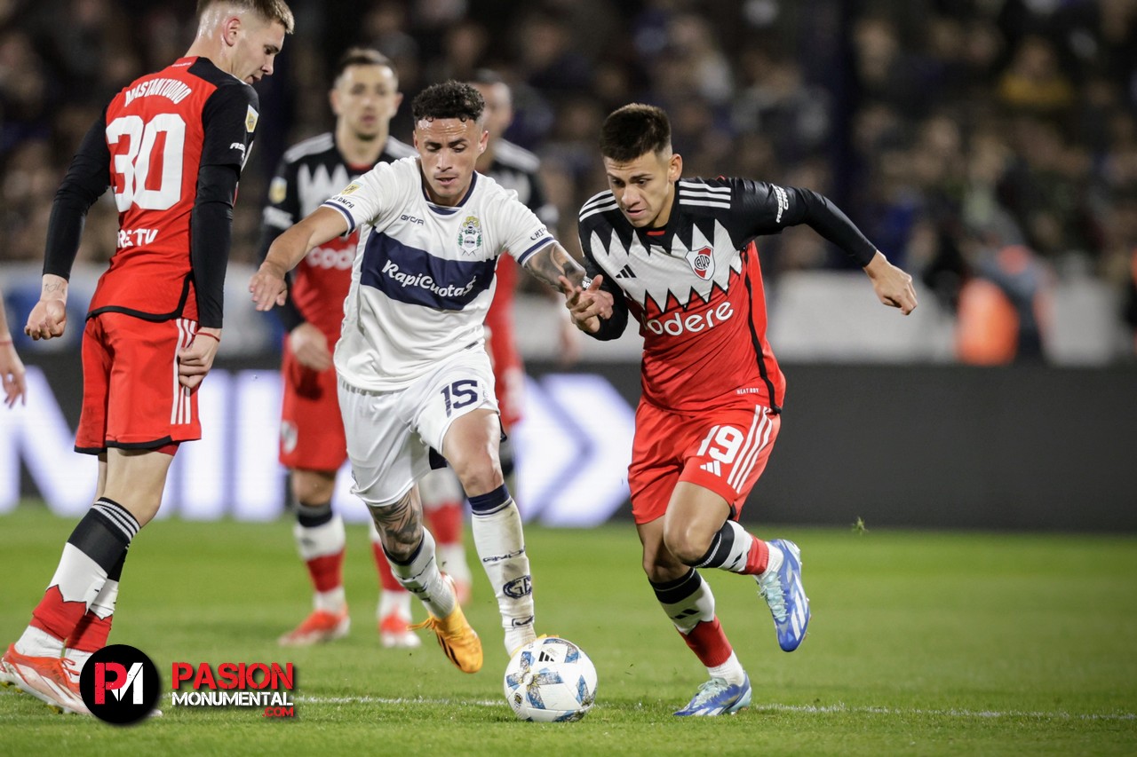 Las mejores fotos del empate 1-1 entre River y Gimnasia de La Plata por la Liga Profesional