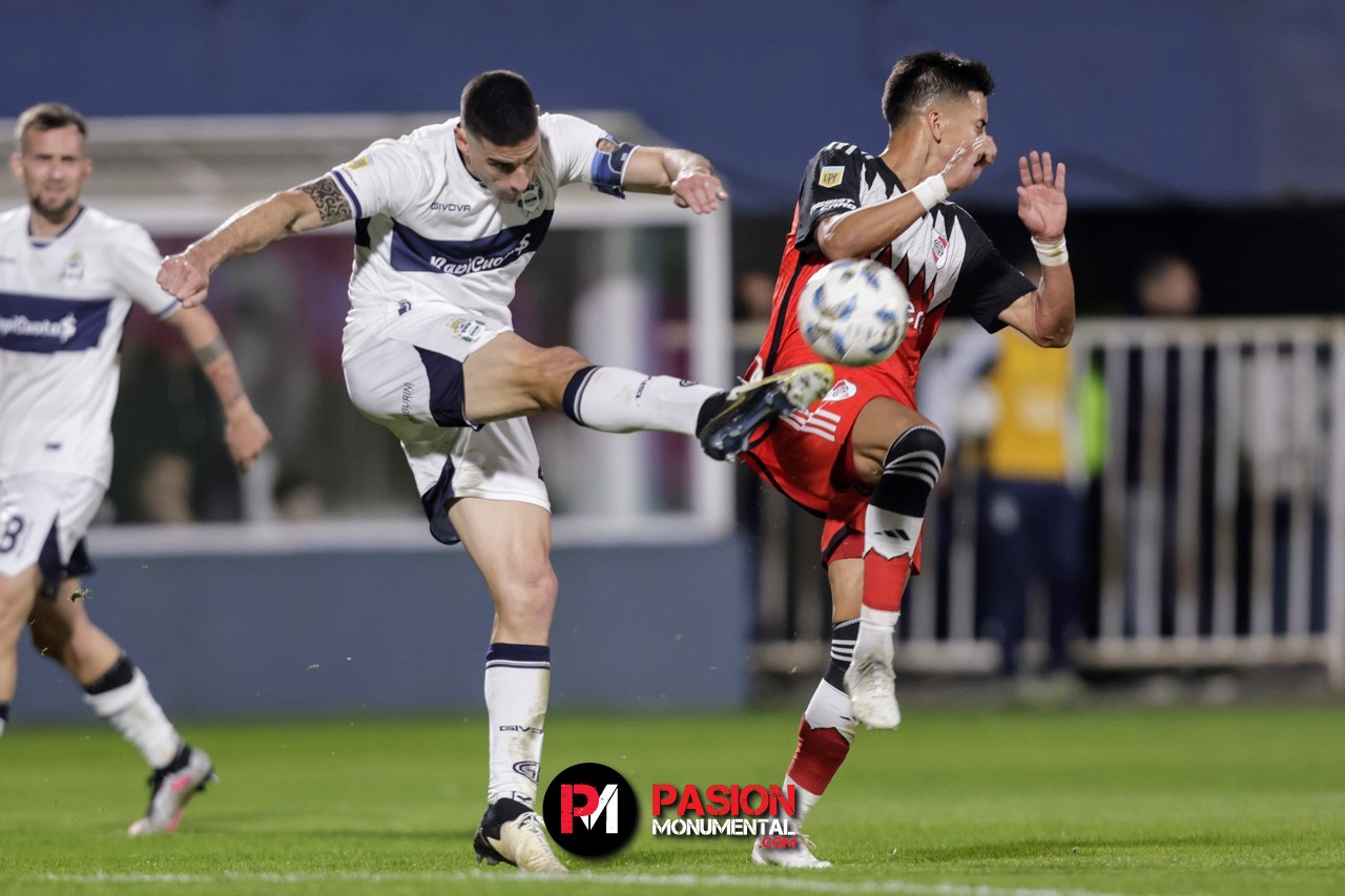 Las mejores fotos del empate 1-1 entre River y Gimnasia de La Plata por la Liga Profesional
