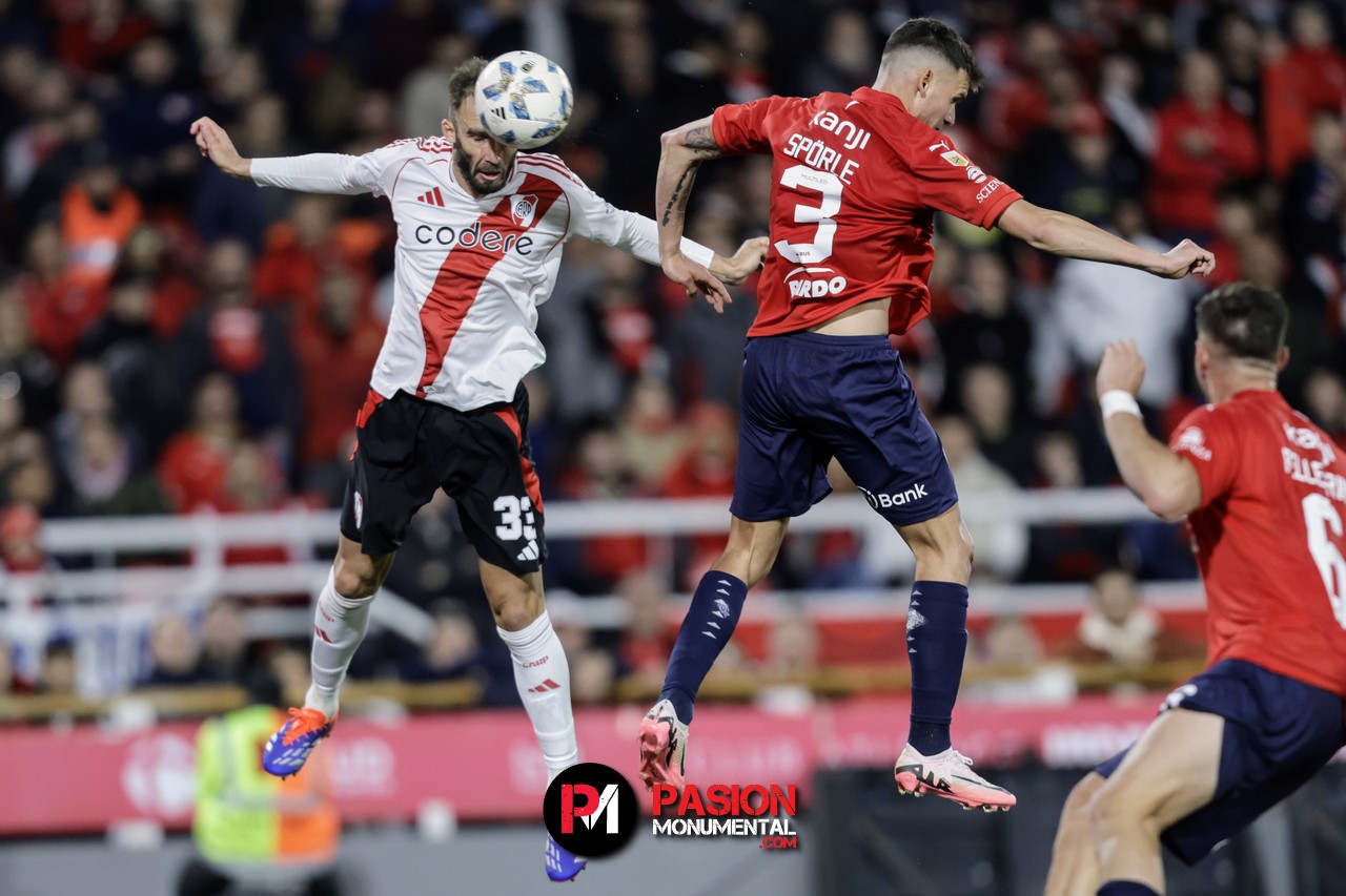 "Los de arriba nos sacan buena diferencia, entonces hay que trabajar mucho..."
