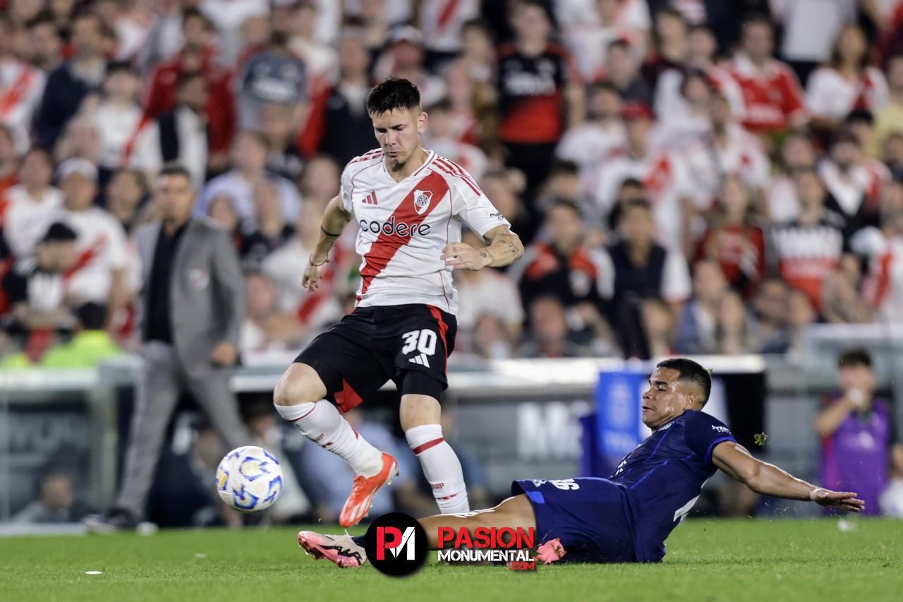 Un paso atrás: los puntajes de la derrota de River ante Talleres en el estadio Monumental