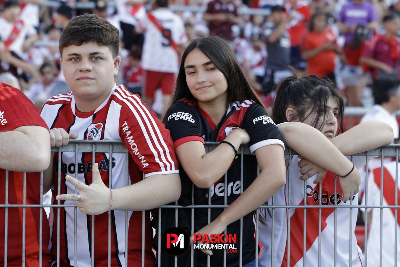 ¡Buscate en el partido de River frente a Talleres en el Monumental!