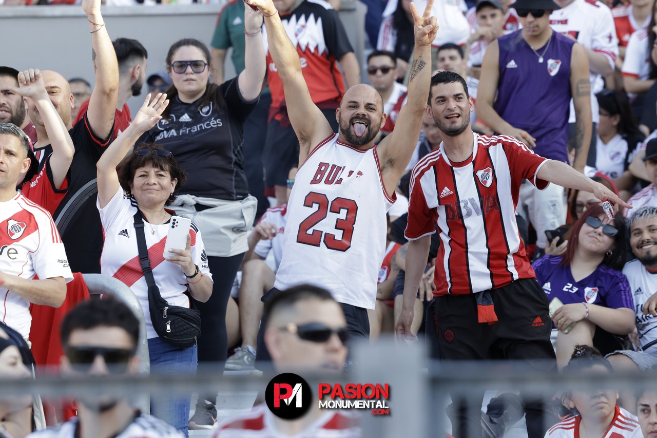 ¡Buscate en el partido de River frente a Talleres en el Monumental!