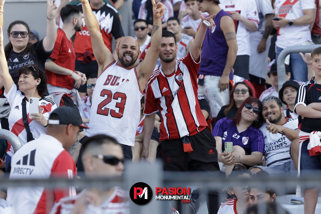 ¡Buscate en el partido de River frente a Talleres en el Monumental!