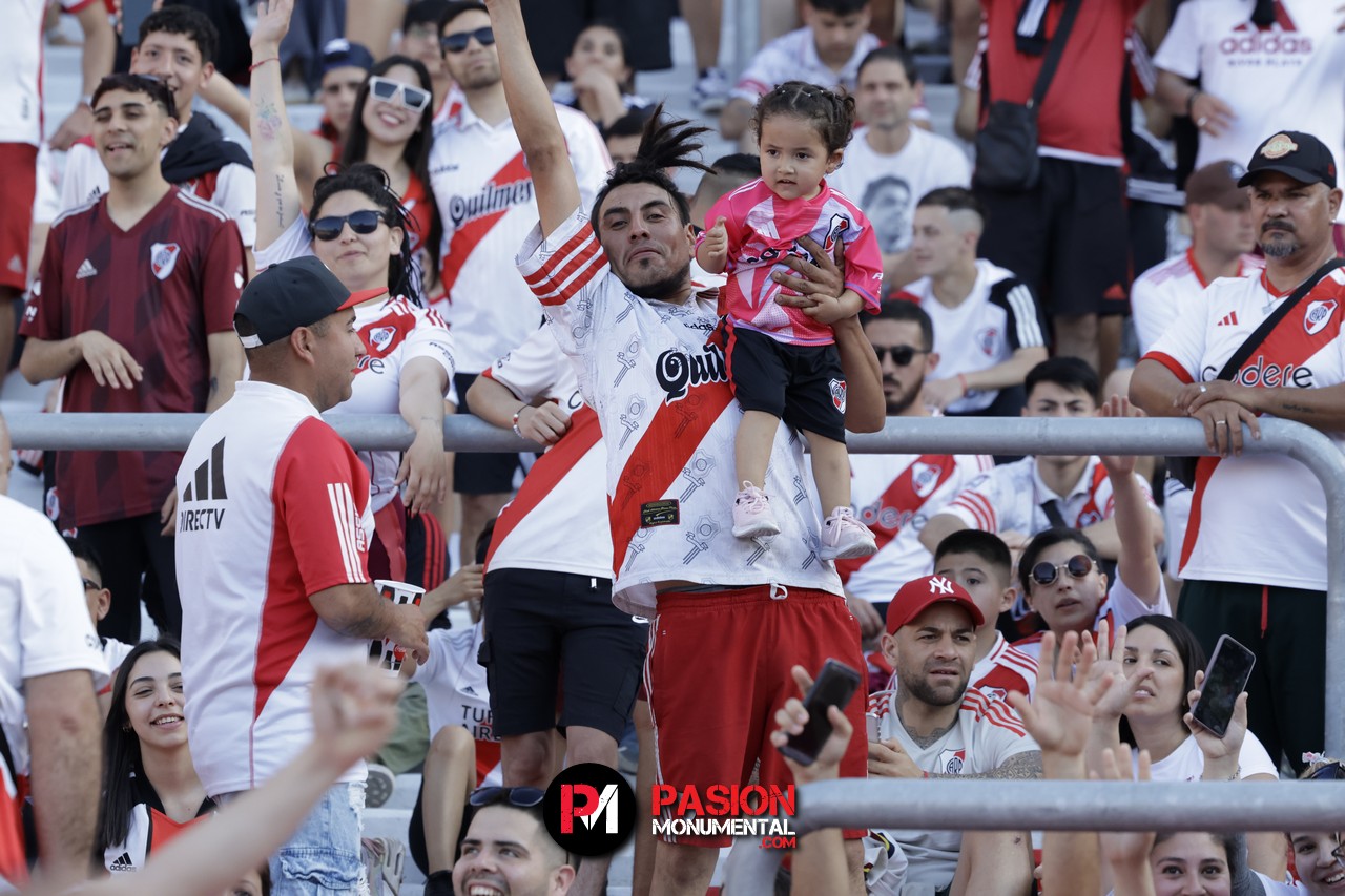 ¡Buscate en el partido de River frente a Talleres en el Monumental!