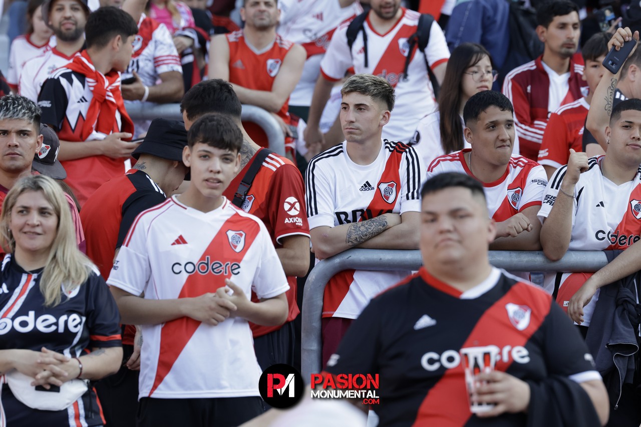 ¡Buscate en el partido de River frente a Talleres en el Monumental!