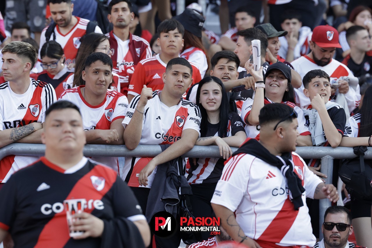 ¡Buscate en el partido de River frente a Talleres en el Monumental!