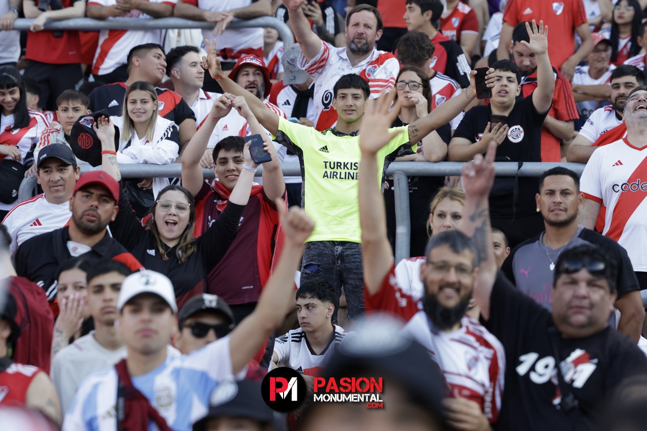 ¡Buscate en el partido de River frente a Talleres en el Monumental!