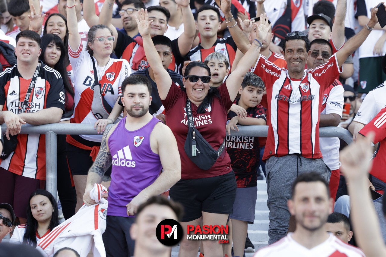 ¡Buscate en el partido de River frente a Talleres en el Monumental!