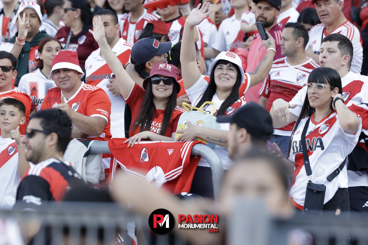 ¡Buscate en el partido de River frente a Talleres en el Monumental!
