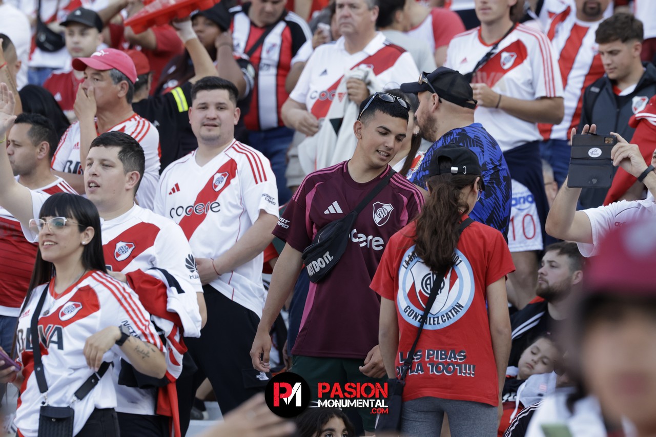 ¡Buscate en el partido de River frente a Talleres en el Monumental!