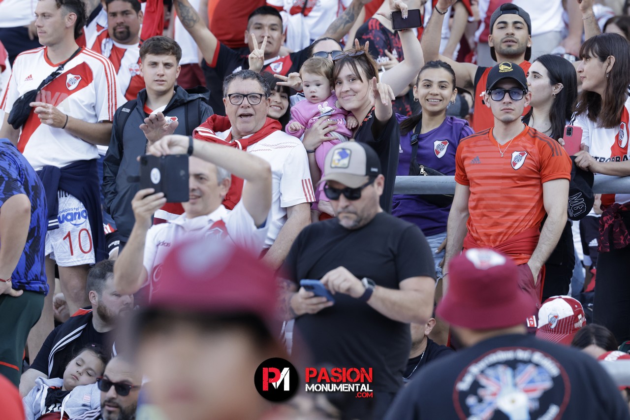 ¡Buscate en el partido de River frente a Talleres en el Monumental!