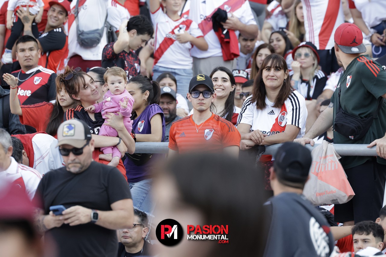 ¡Buscate en el partido de River frente a Talleres en el Monumental!
