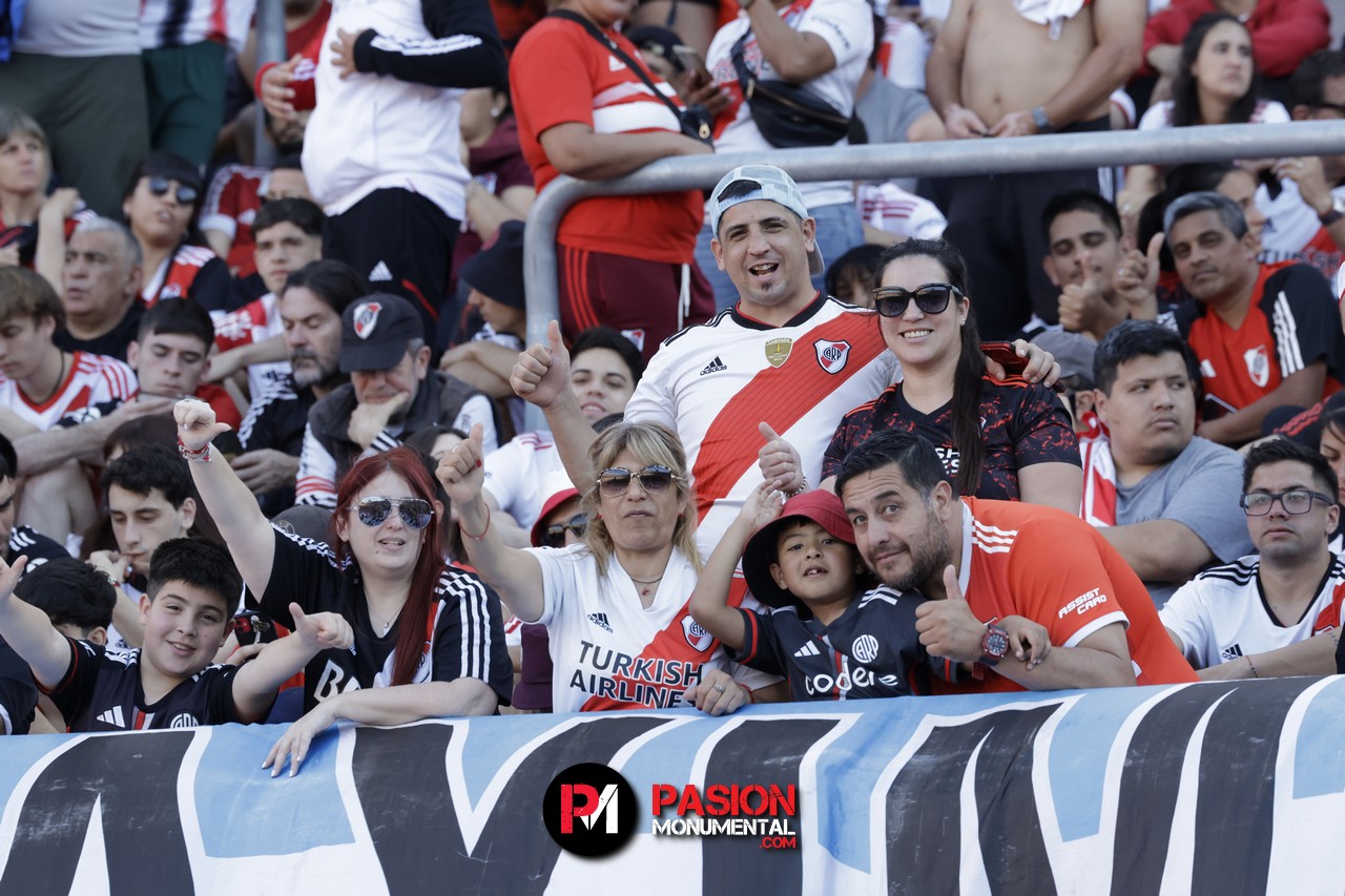 ¡Buscate en el partido de River frente a Talleres en el Monumental!