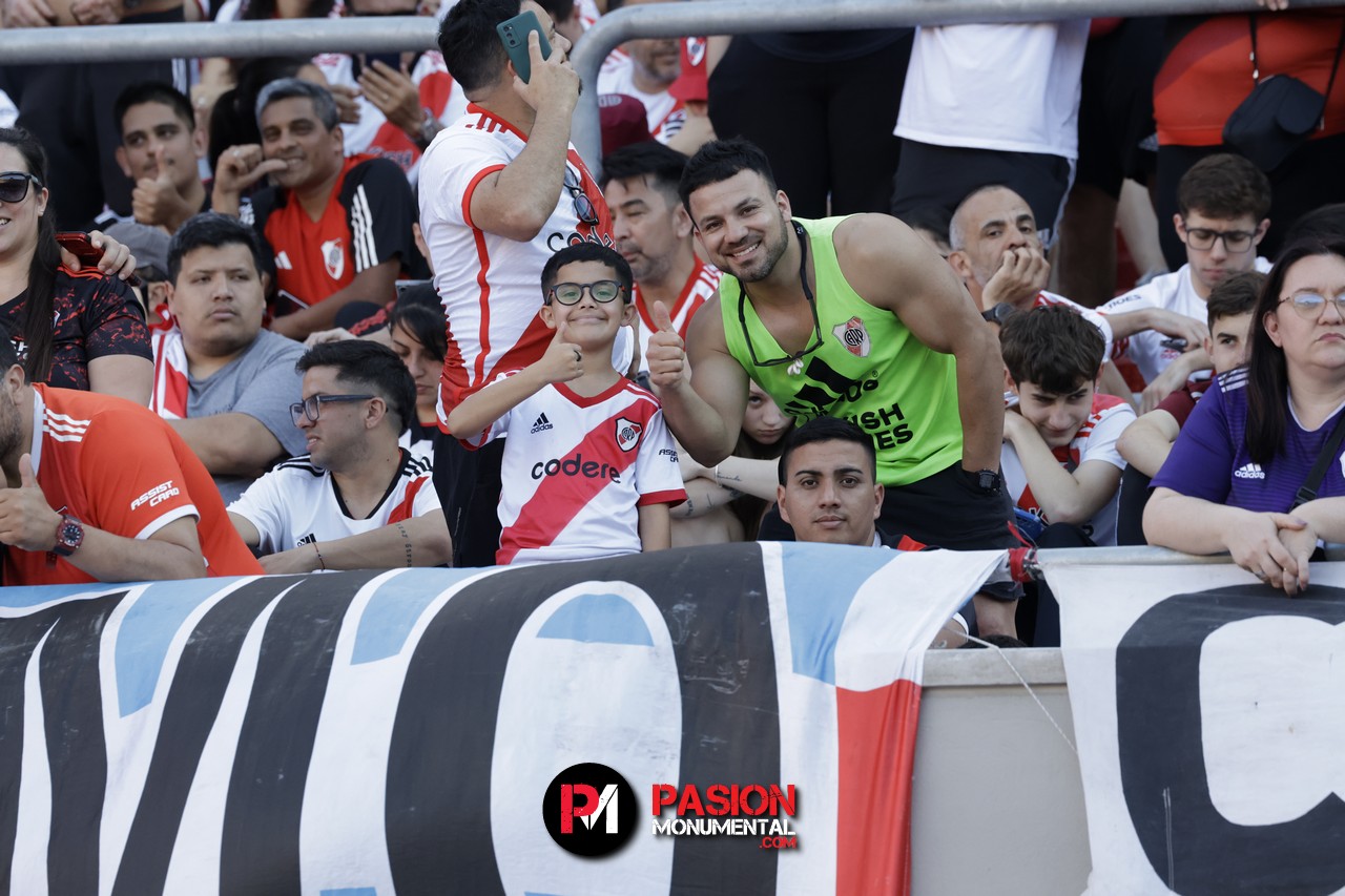 ¡Buscate en el partido de River frente a Talleres en el Monumental!